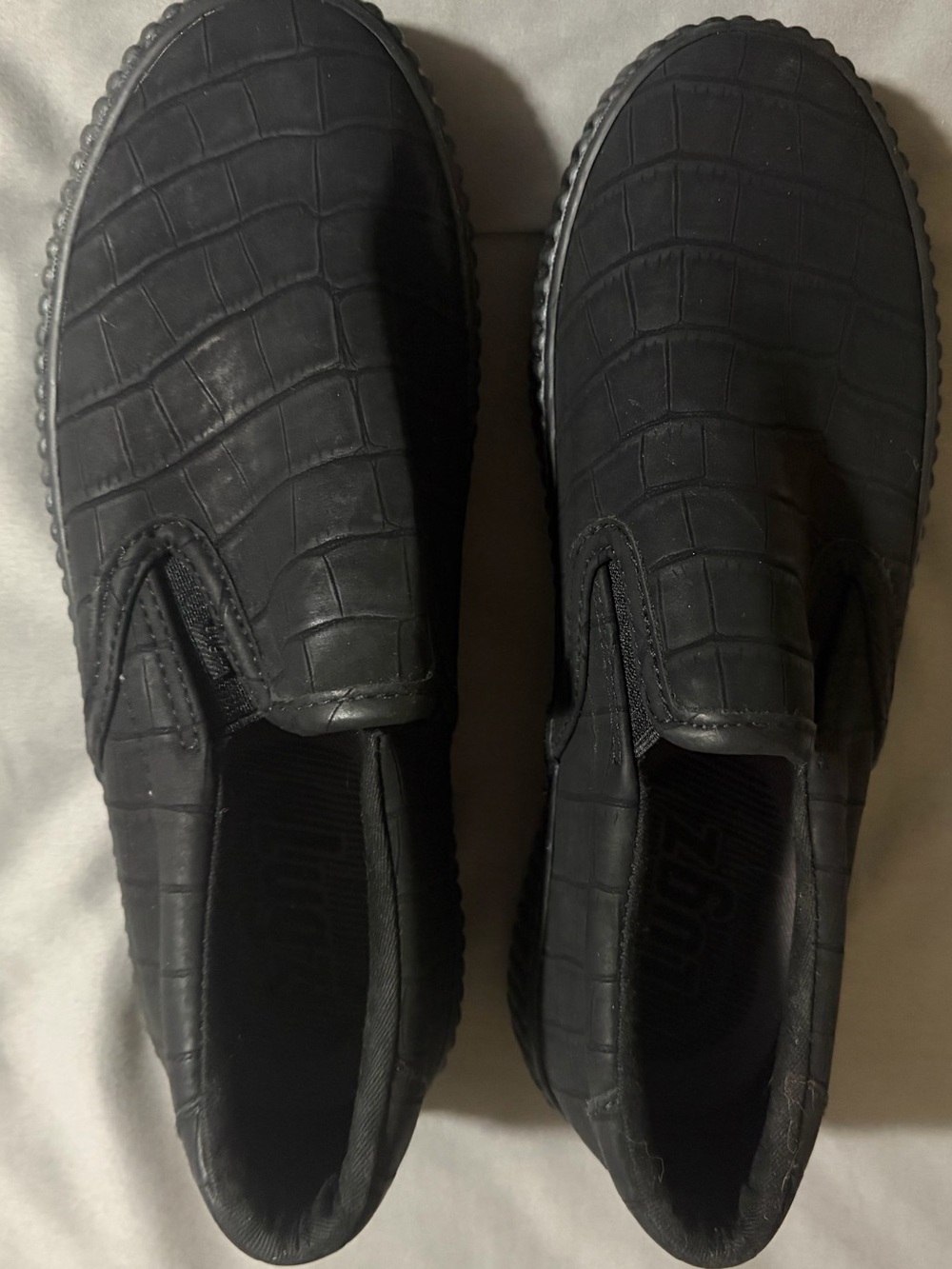 Lugz Women's Black Croc-Embossed Slip-On Flats